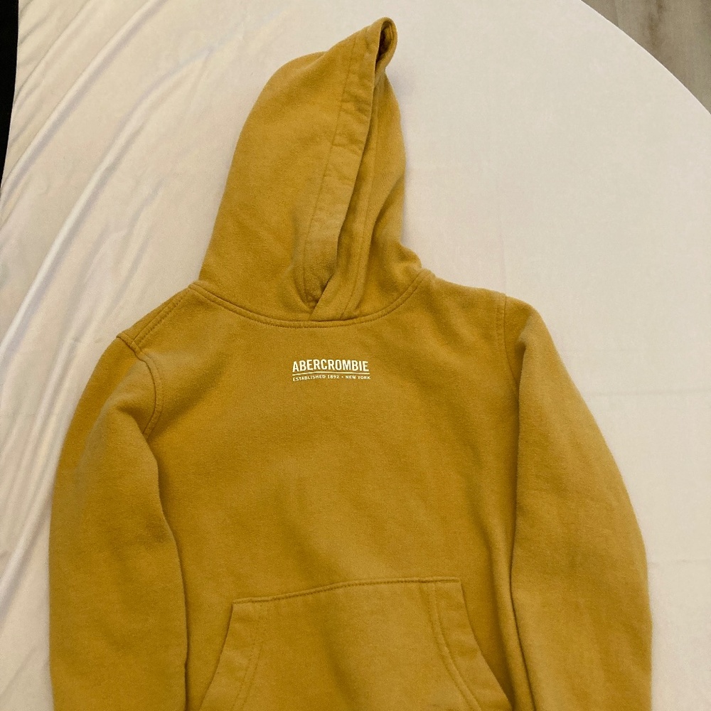 Abercrombie & Fitch Kids Mustard Yellow Size 7/8